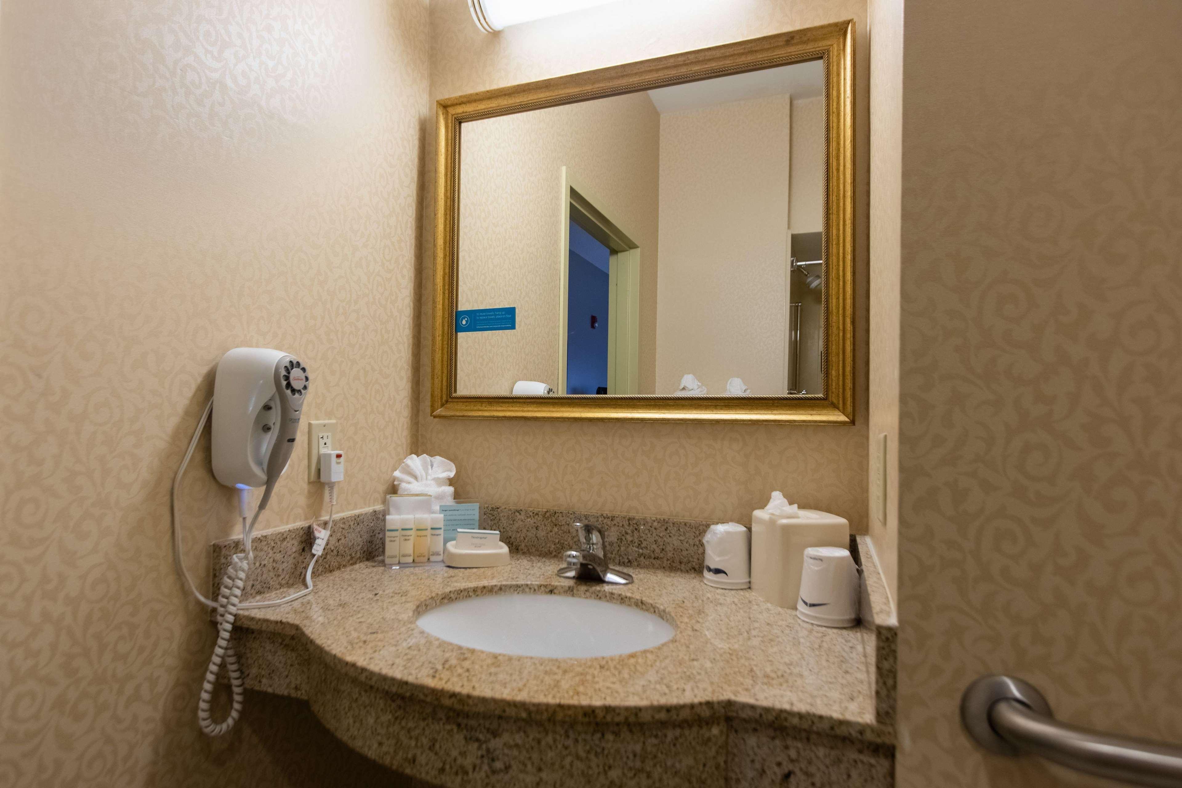 Hampton Inn Hadley-Amherst Area Dış mekan fotoğraf